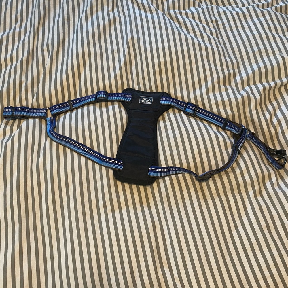 NWOT Large blue dog harness